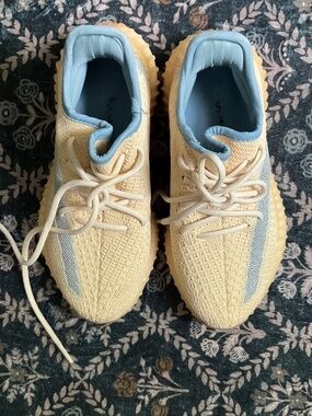Yeezy x Adidas Light Yellow/Blue Knit Fabric Boost 350 V2 Linen Sneakers